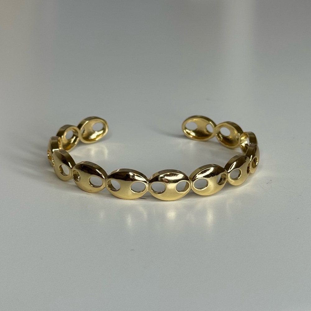 Gold Oval Link Bracelet Cuff